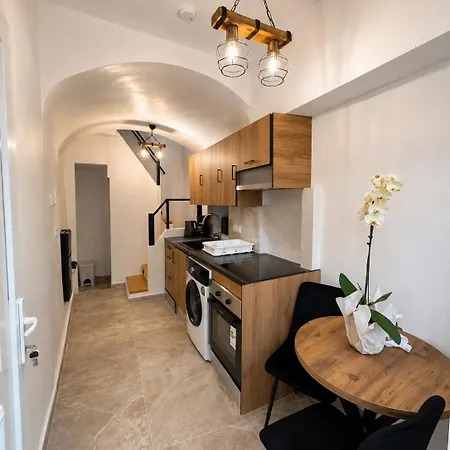 Black Lithos Residences