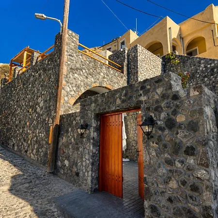 Black Lithos Residences * Камари