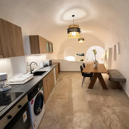 Black Lithos Residences
